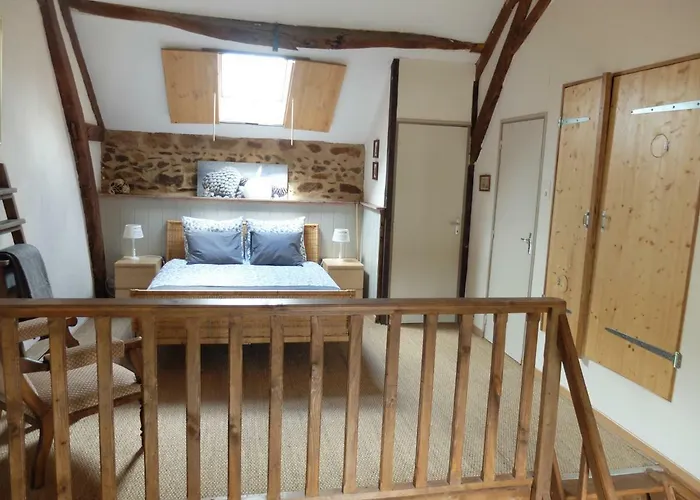 Le Bon Coeur לינה וארוחת בוקר Ygrande